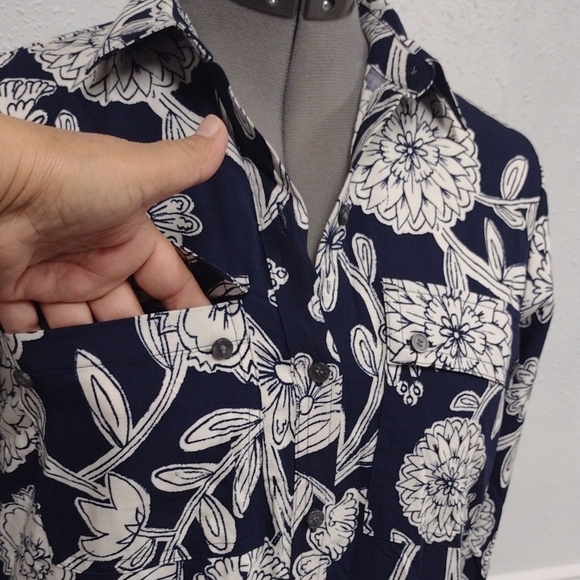 NEW LOFT Navy and White Floral Long Sleeve Dress Oversized, Bohemian. - Picture 4 of 16